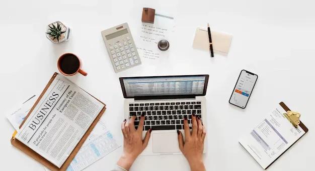 What Jobs Can You Get with a B.Com (Hons) Degree?