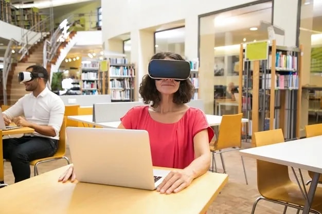 Online learning is the future of higher education