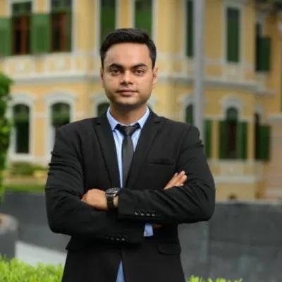 Amity Online How Amity Online’s MBA Prepares You for Leadership Roles