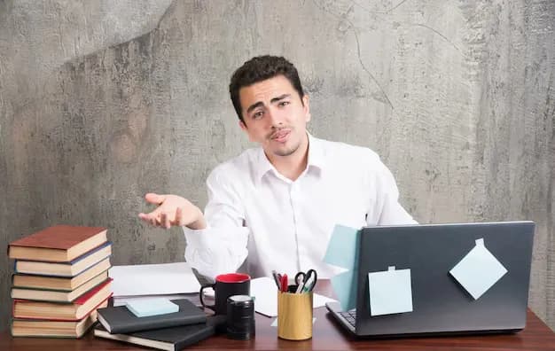 Amity Online Pursuing Online MBA