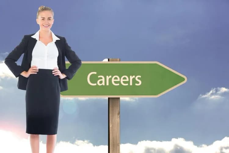 Amity Online MBA or MCA career options after bca