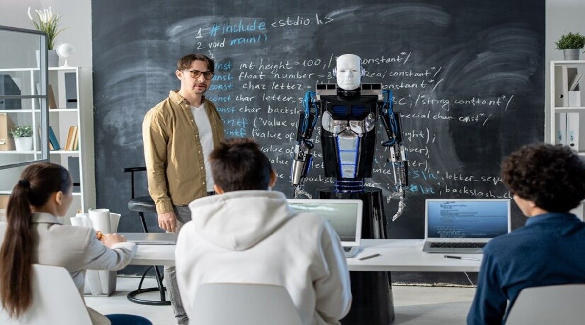 Amity Online AI Tutors