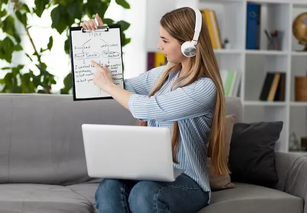 Amity Online The Advantages of Flexibility: How Amity Online Fits Your Schedule and Lifestyle